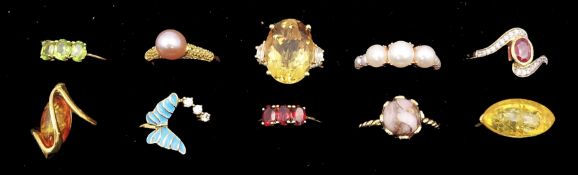 Ten silver-gilt stone set rings including pearl