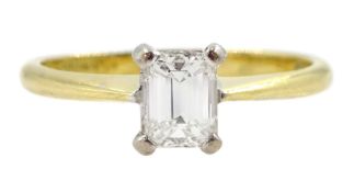 18ct gold single stone emerald cut diamond ring