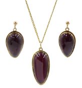 Victorian 15ct gold mounted pear shaped garnets