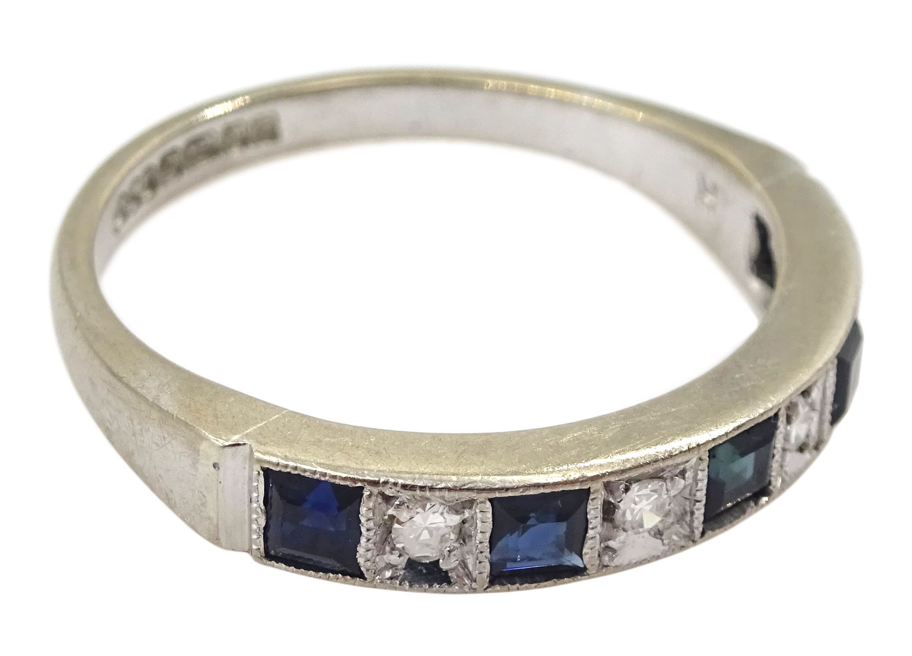 18ct white gold milgrain set princess cut sapphire and round brilliant cut diamond half eternity rin - Image 3 of 4