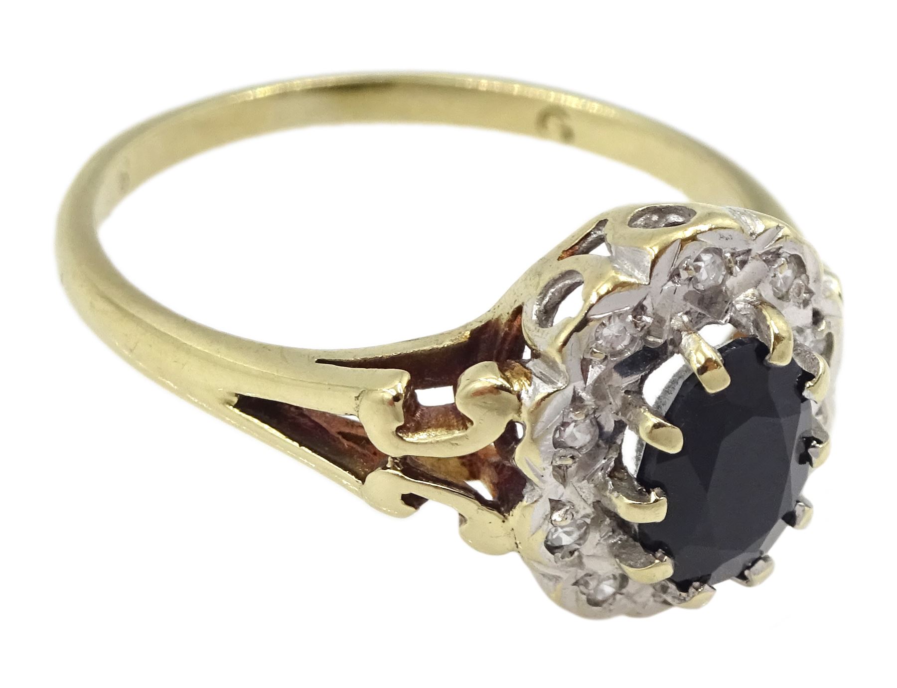 9ct gold oval sapphire and diamond cluster ring with pierced shoulders - Image 3 of 4