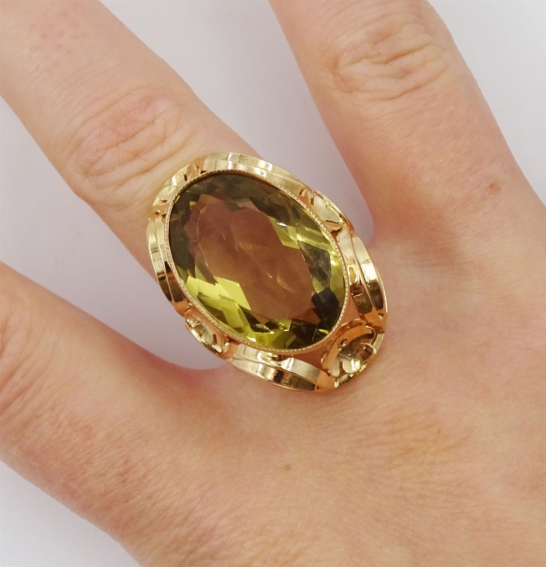 14ct rose gold large single stone oval citrine ring - Image 2 of 4