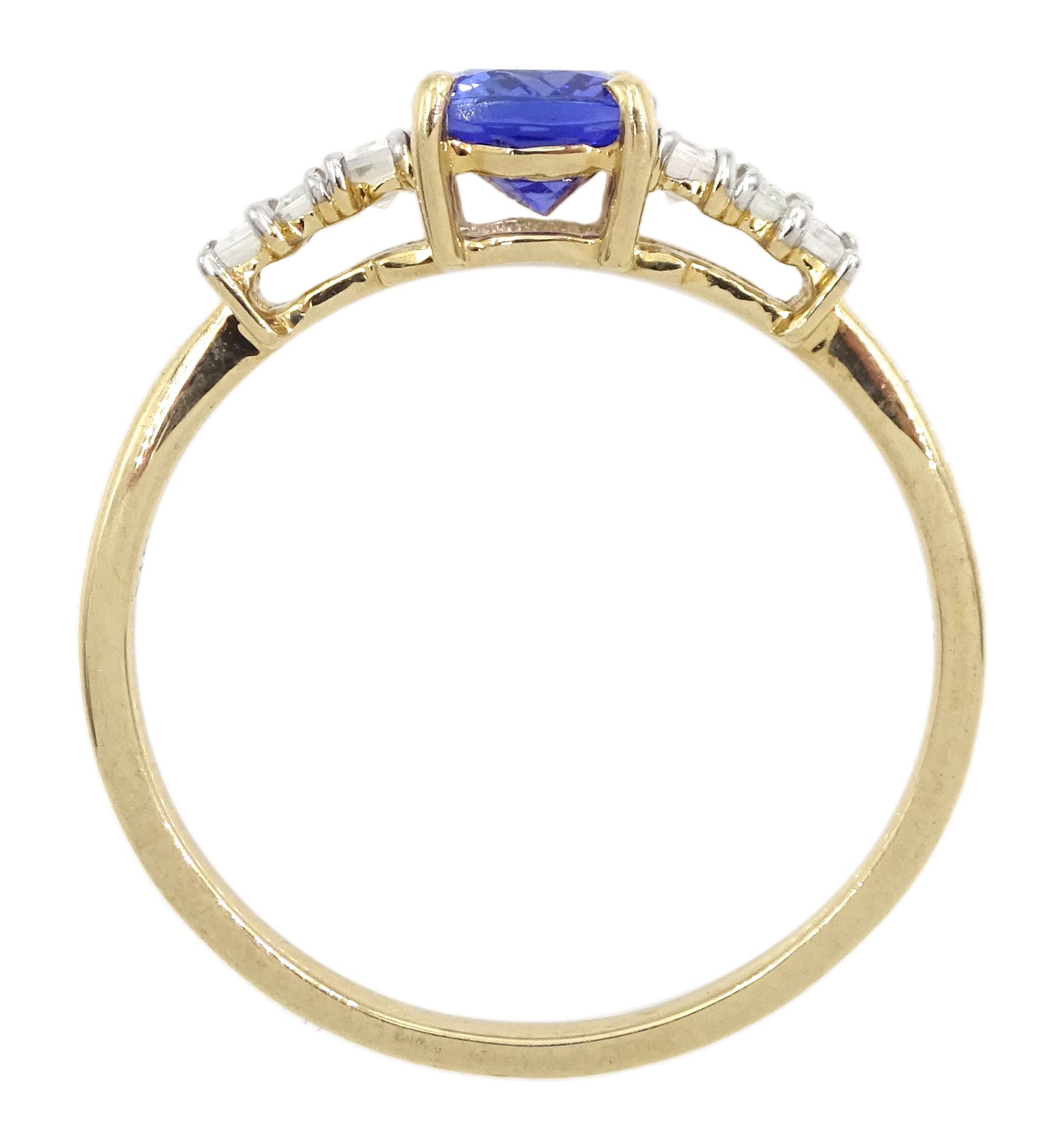 9ct gold cushion cut tanzanite and baguette cut white zircon ring - Image 4 of 4