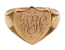 Edwardian 9ct rose gold shield design signet ring