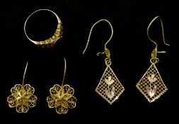 Two pairs of 15ct gold openwork pendant earrings and a similar 15ct gold ring