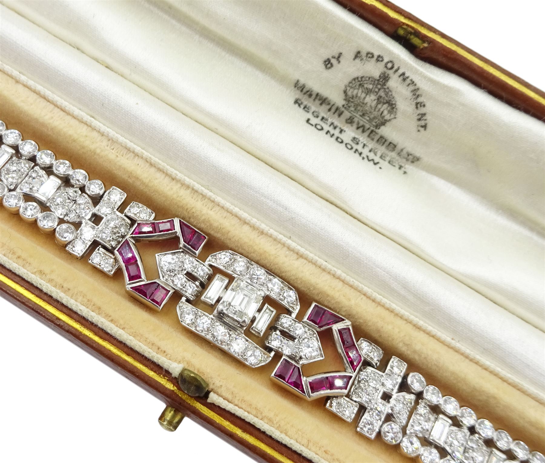 Art Deco platinum diamond and ruby bracelet - Image 3 of 12