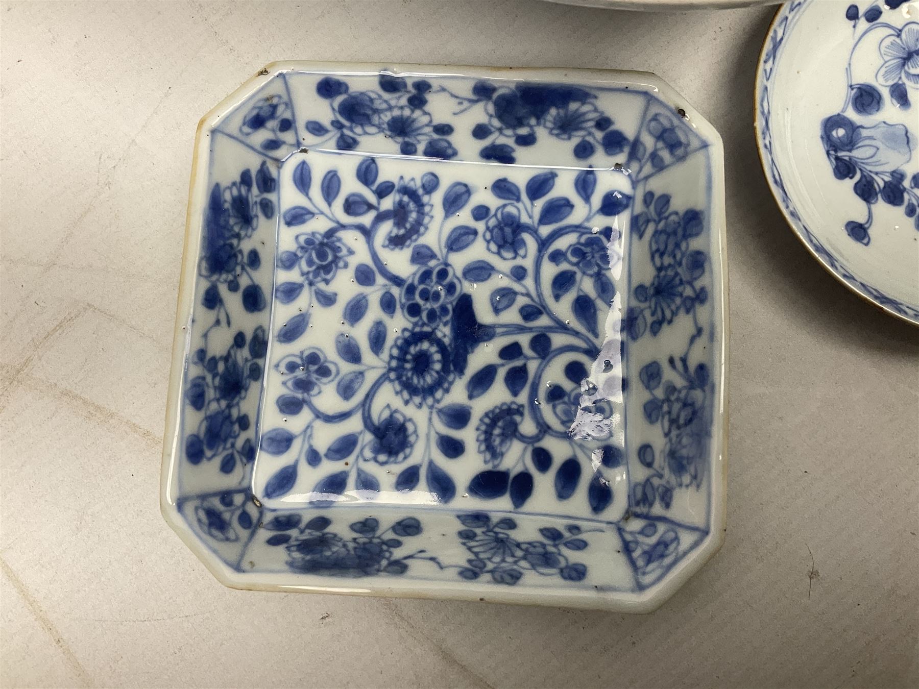 19th Century Imari pattern Japanese blood letting bowl - Image 8 of 13