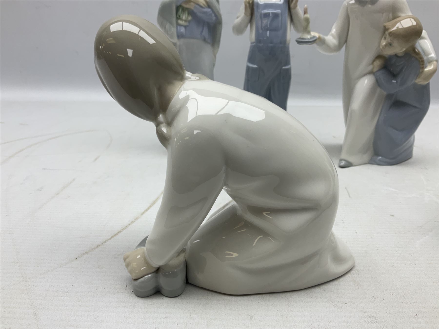 Four Lladro figures - Image 6 of 15