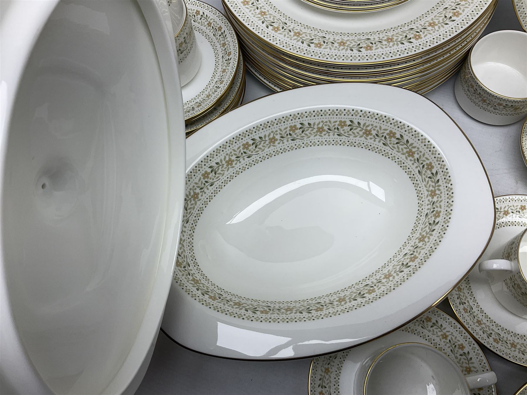 Royal Doulton Paisley pattern tea and dinner service for twelve - Image 6 of 14