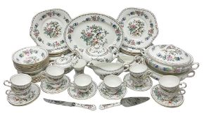 Aynsley Pembroke pattern tea and dinner service for eight