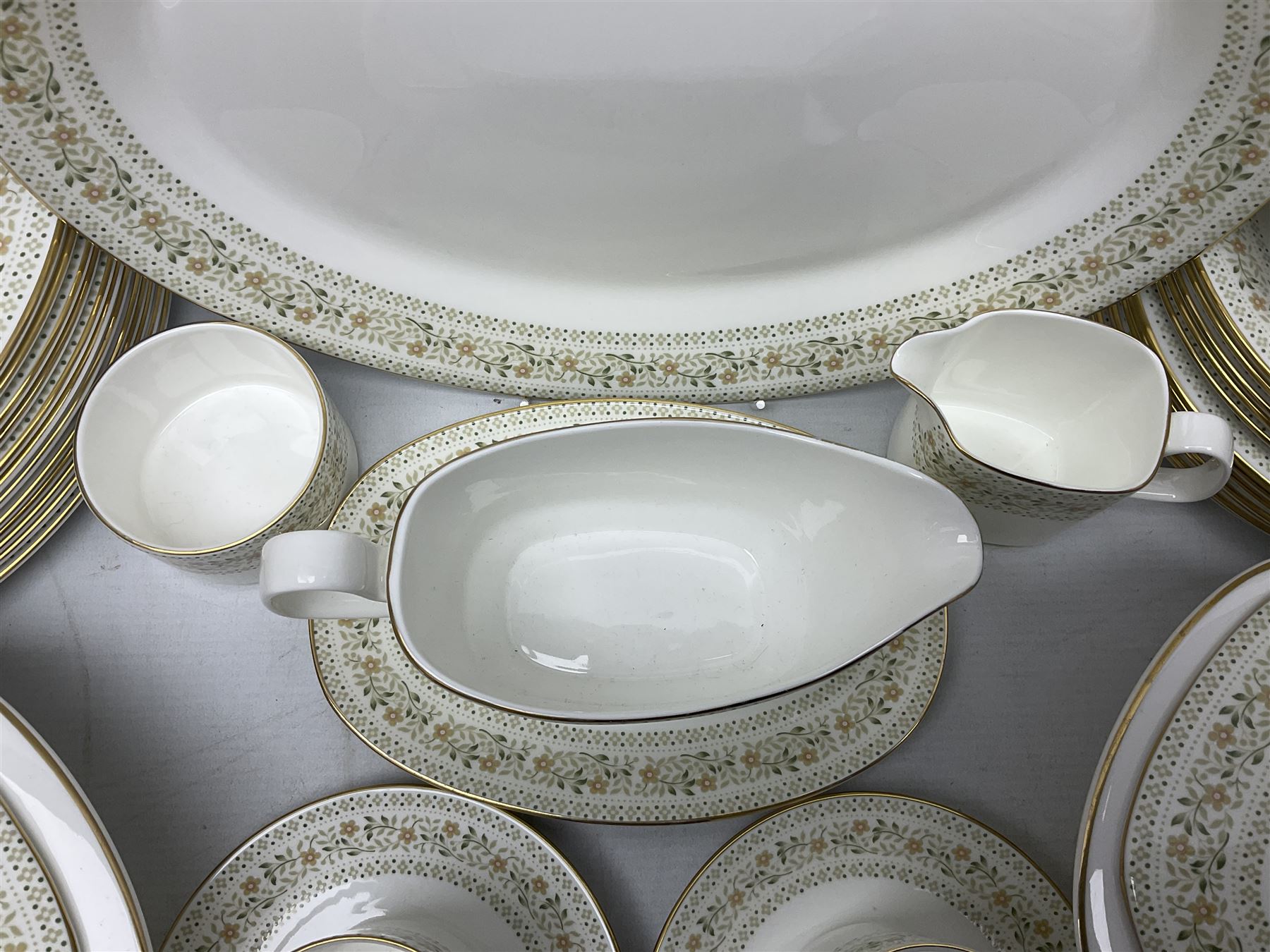 Royal Doulton Paisley pattern tea and dinner service for twelve - Image 8 of 14