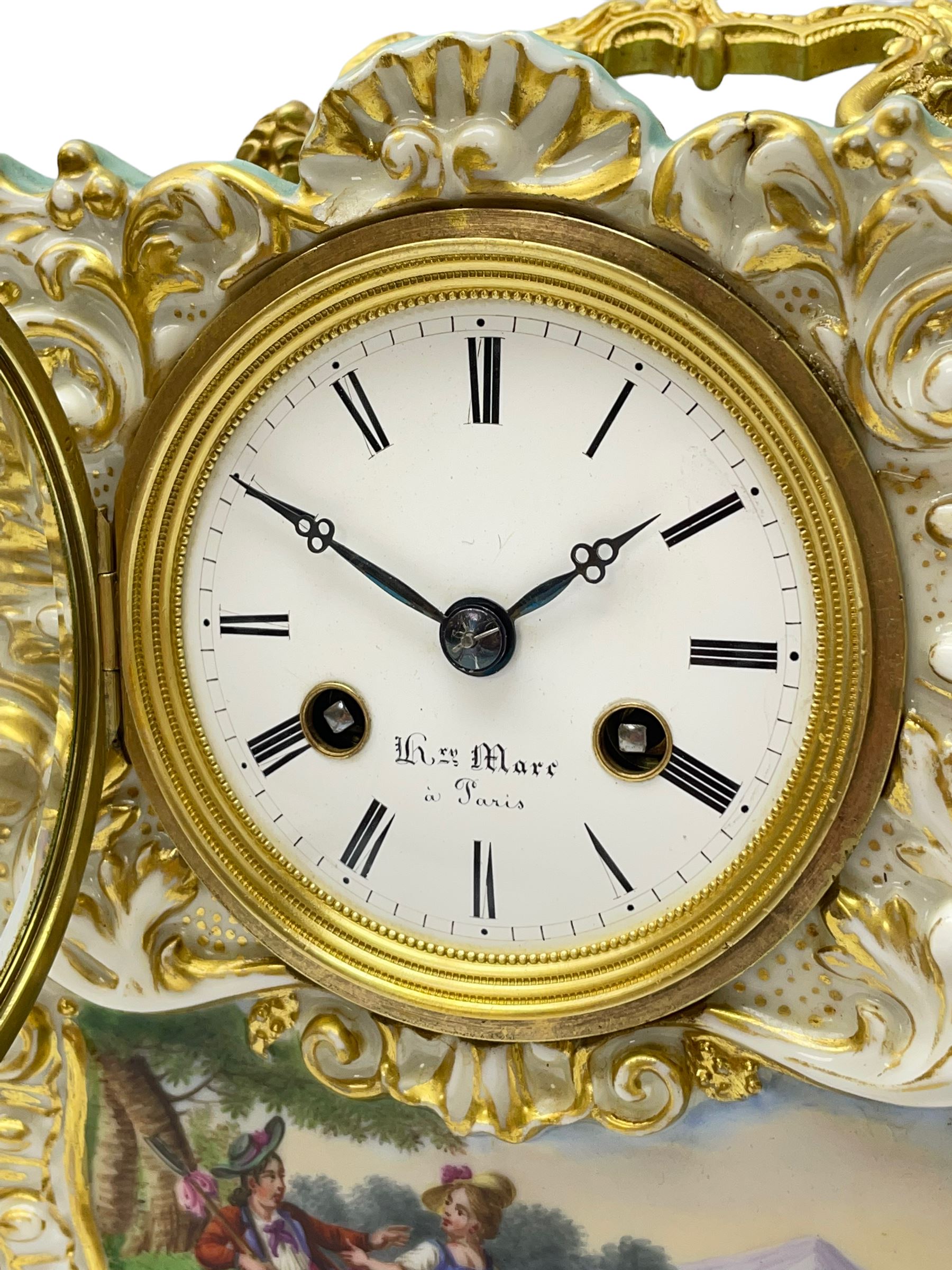 Continental - early 19th century porcelain mantle clock with a French eight-day movement - Image 5 of 8