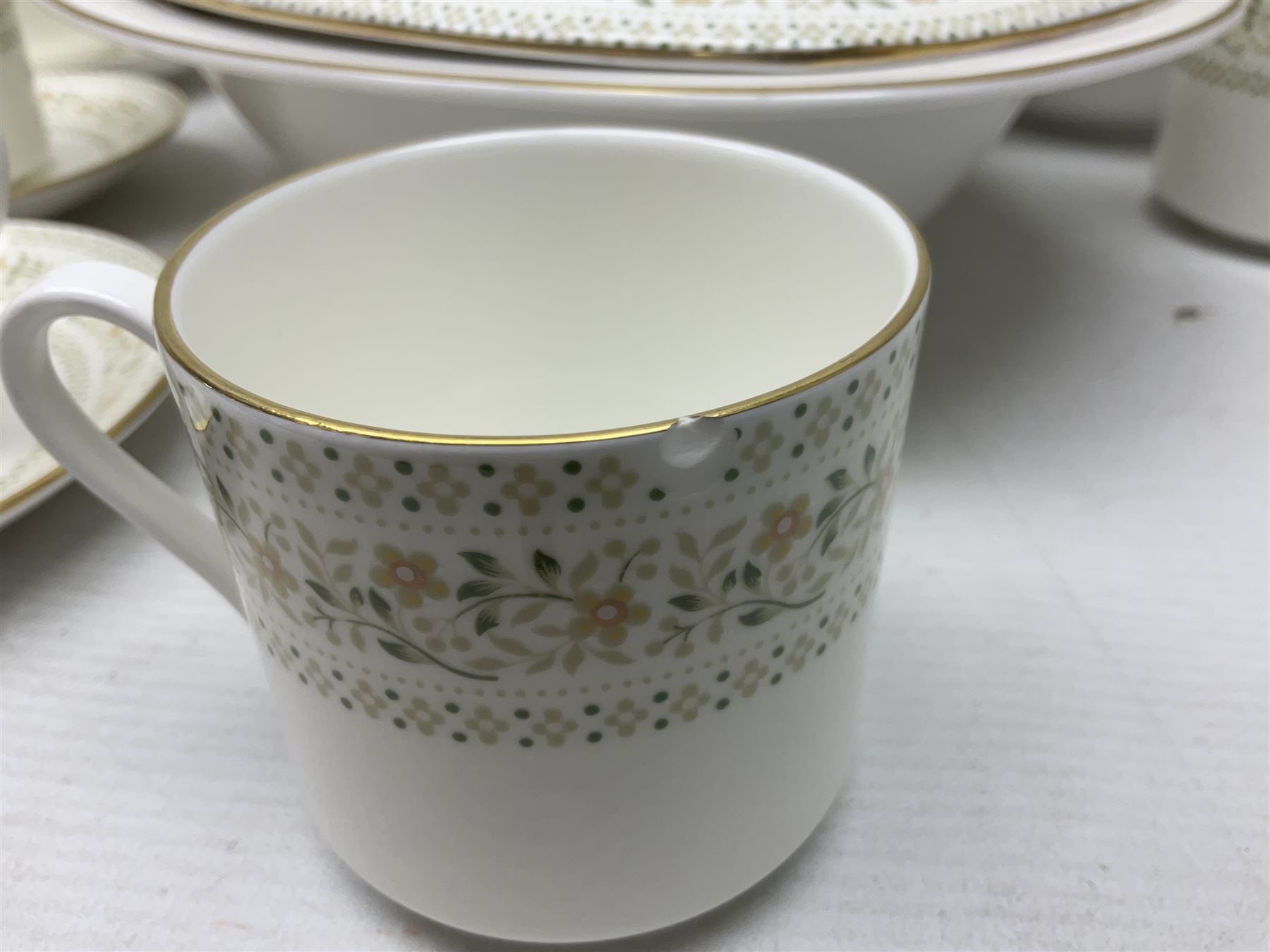 Royal Doulton Paisley pattern tea and dinner service for twelve - Image 11 of 14