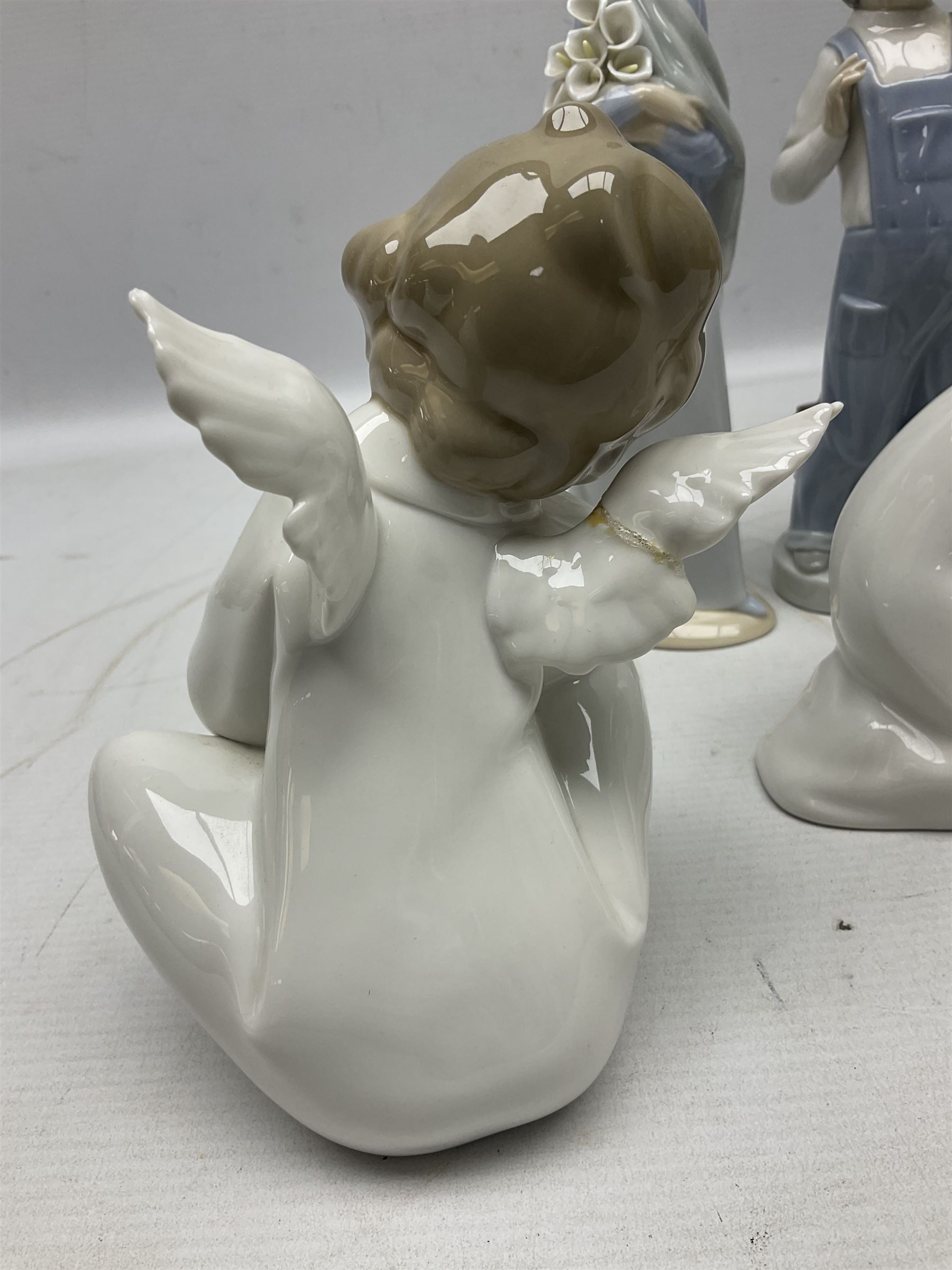 Four Lladro figures - Image 3 of 15