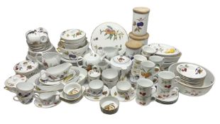 Royal Worcester Evesham pattern tea and dinner wares