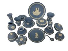 Quantity of Wedgwood Jasperware to include dishes