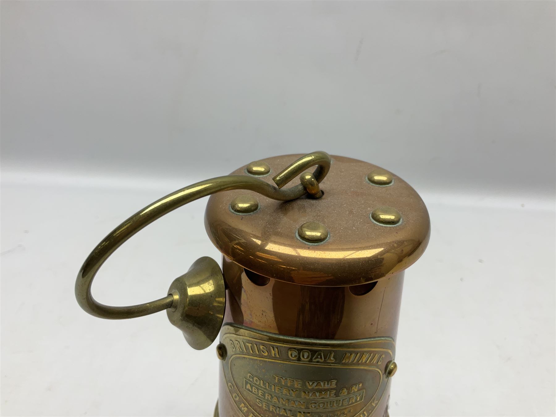 Copper and brass miners lamp by British Coal Company Wales UK for Aberaman Colliery Serial No. 23272 - Image 2 of 6