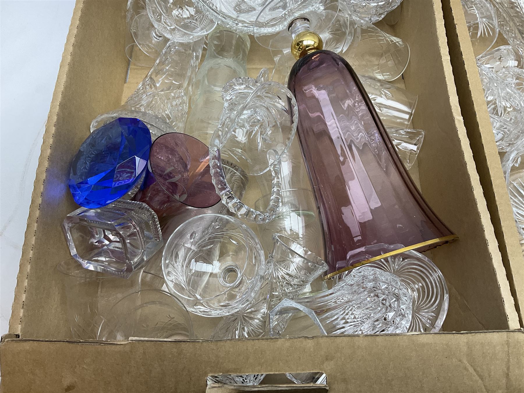 Five boxes of glassware to include cranberry glass - Image 5 of 12