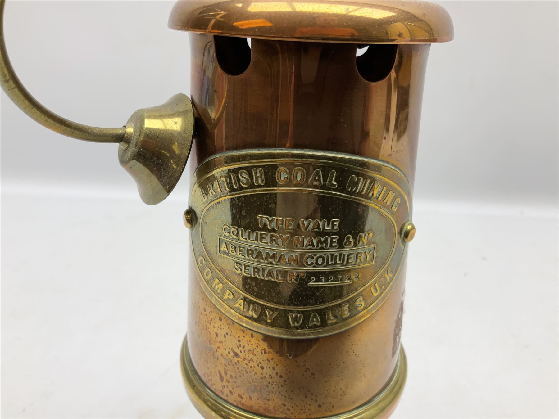 Copper and brass miners lamp by British Coal Company Wales UK for Aberaman Colliery Serial No. 23272 - Image 3 of 6