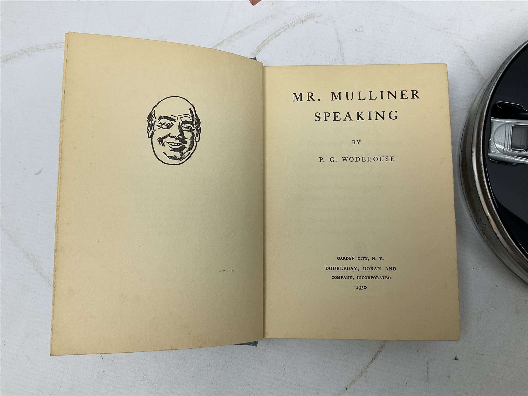 Wodehouse P.G.: Mr. Mulliner Speaking. First American edition 1930; eighteen P.G. Wodehouse paperbac - Image 8 of 11