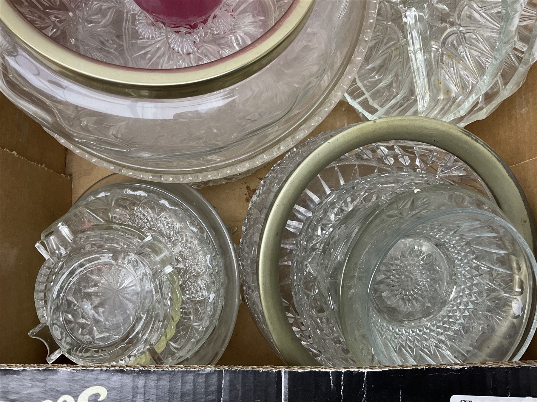 Large collection of glassware to include Schweppes soda syphon - Image 6 of 15