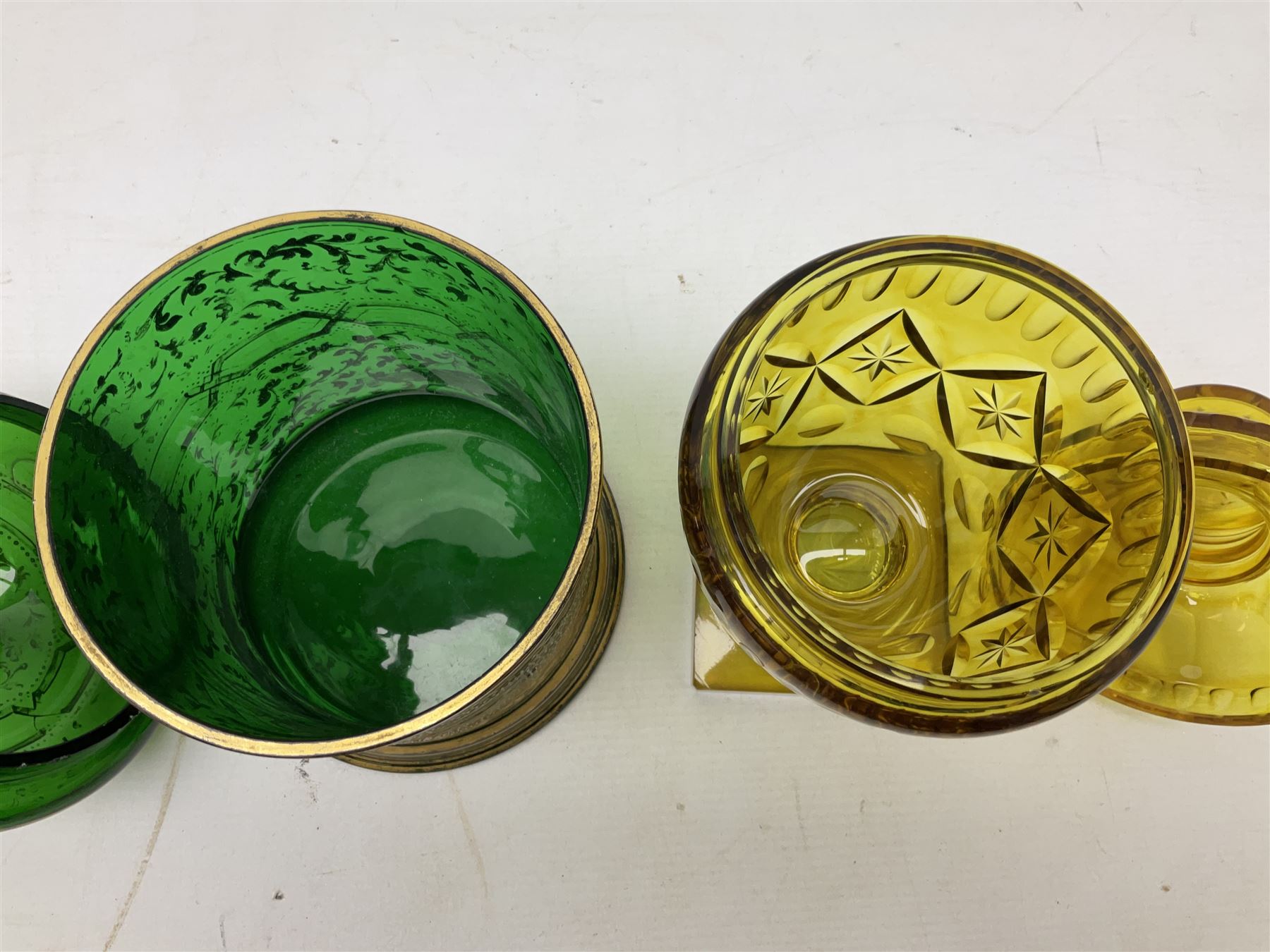 Victorian green glass lidded biscuit jar - Image 3 of 7