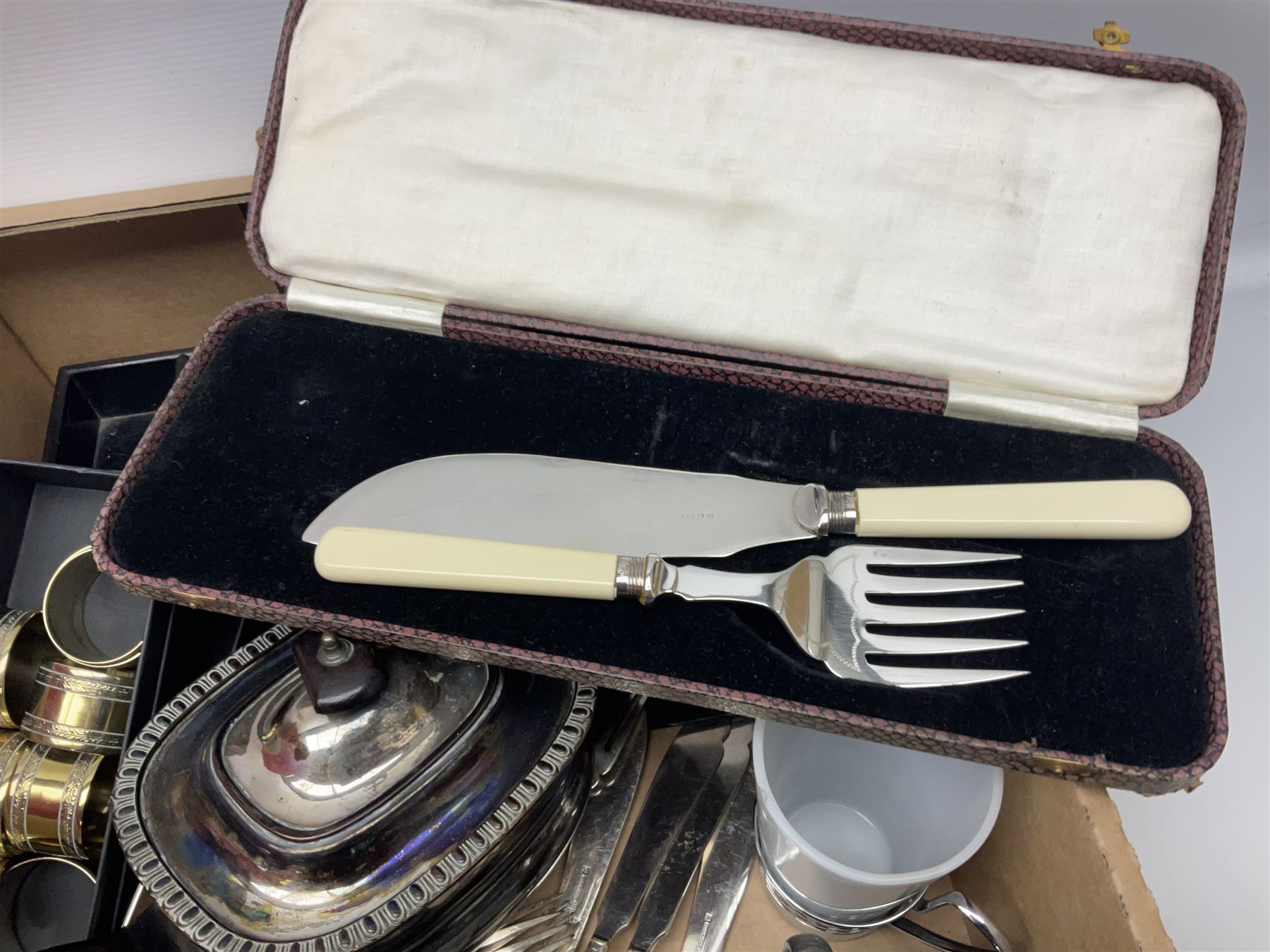 Quantity of silver-plate and other metal ware to include boxed canteen of cutlery - Image 7 of 10