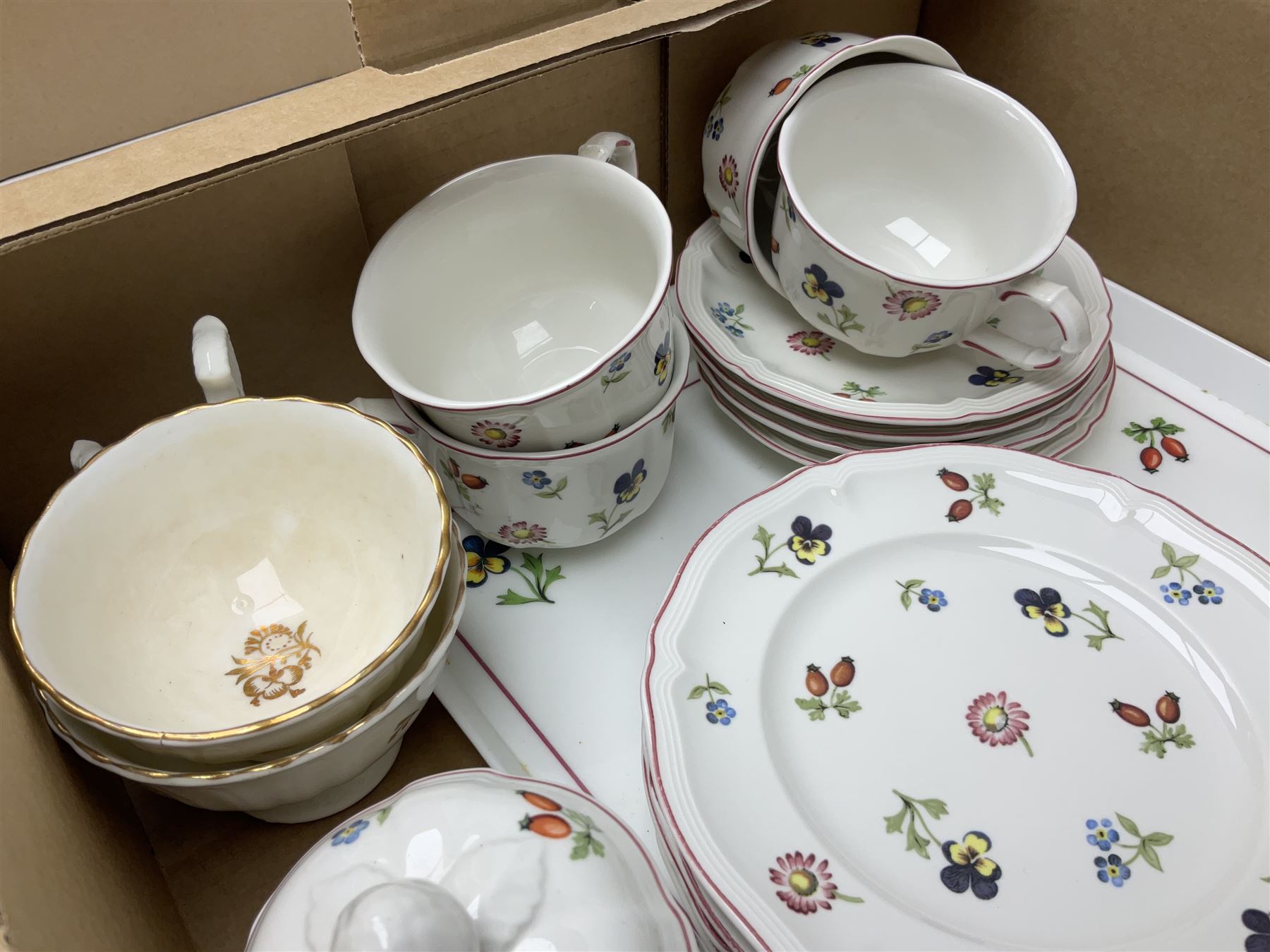 Villeroy & Boch Petite Fleur pattern tea service for four - Image 9 of 9