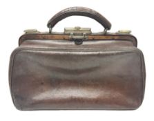 Small leather Portmanteau gentleman's travelling toilet bag