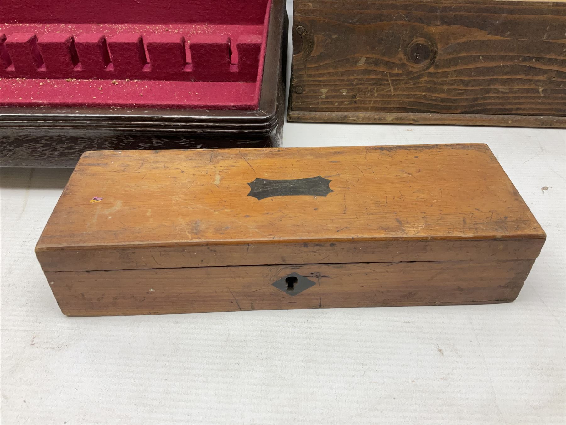 Quantity of oil and sharpening stones in wood box - Image 7 of 10