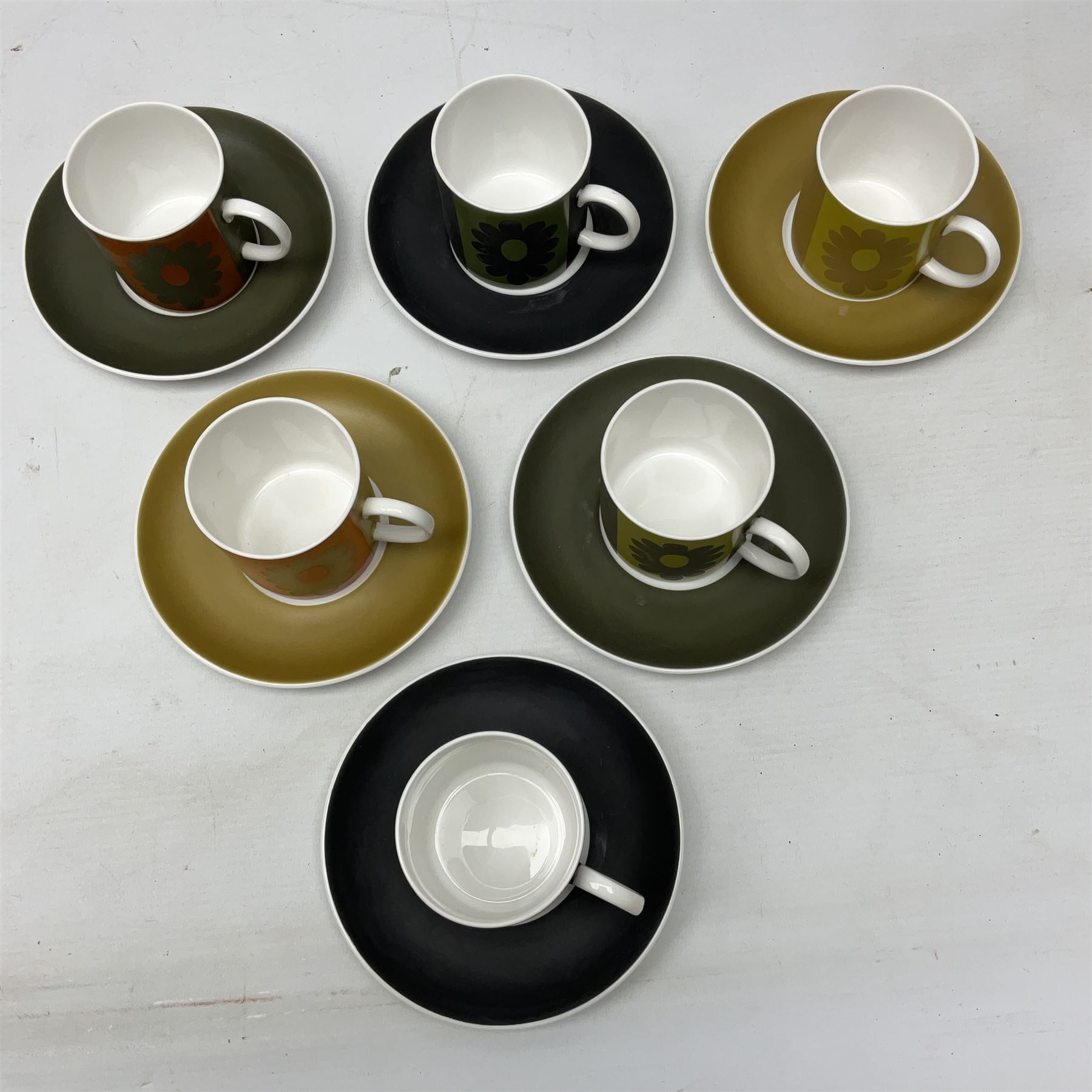 Susie Cooper for Wedgwood Carnaby Daisy pattern coffee set comprising six cans and six saucers - Image 3 of 4