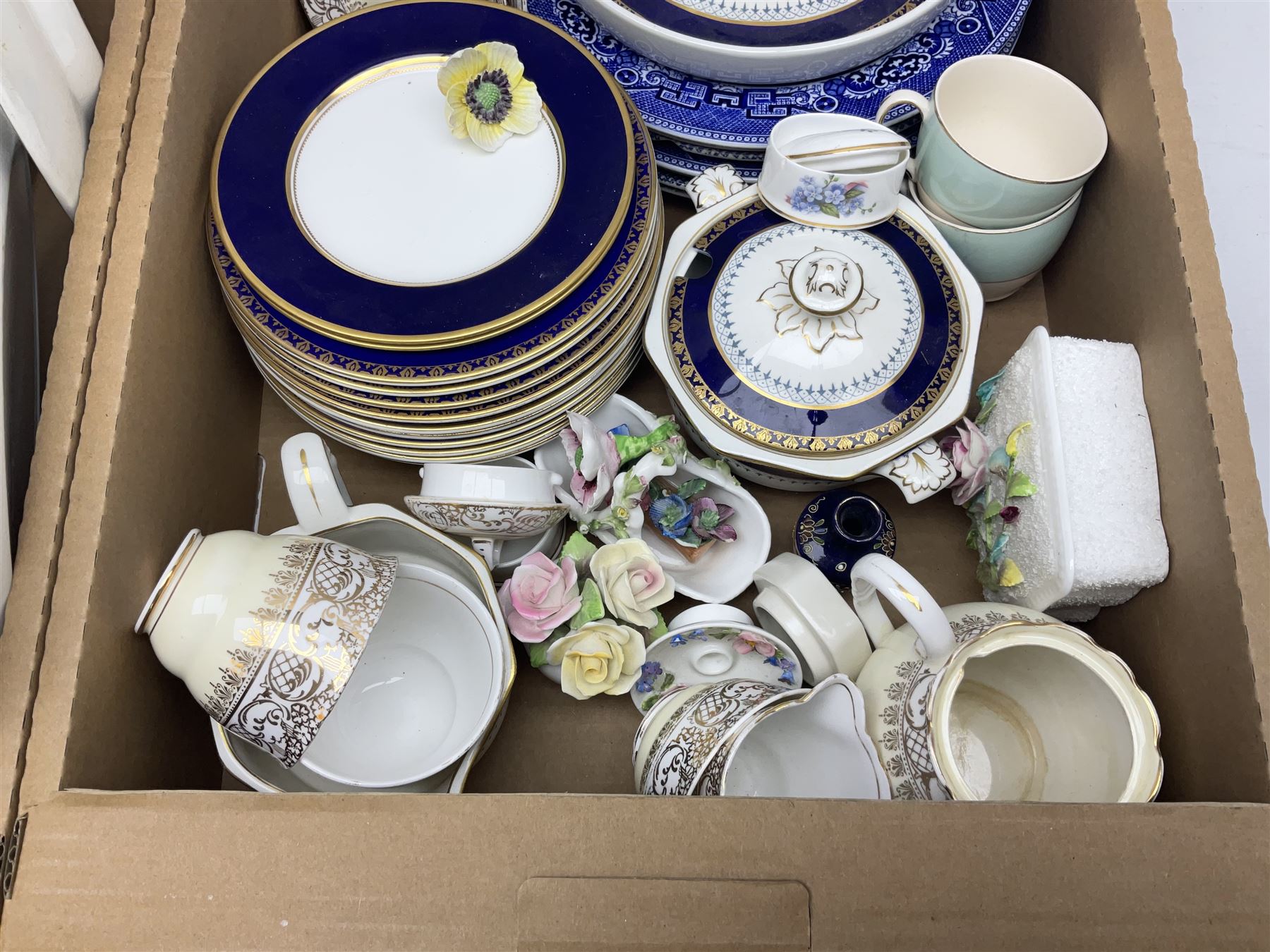 Quantity of Victorian and later ceramics to include Wedgwood Imperial dinner wares - Image 6 of 15