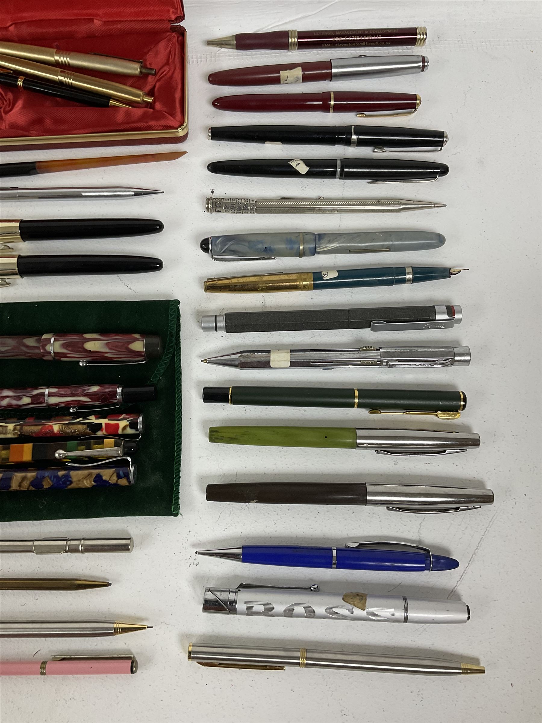 Large quantity of pens and propelling pencils - Image 6 of 8