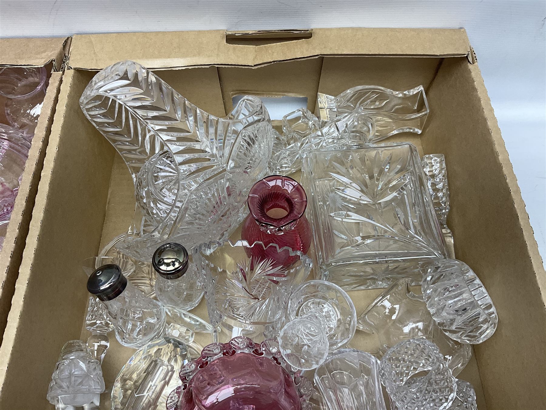 Five boxes of glassware to include cranberry glass - Image 11 of 12