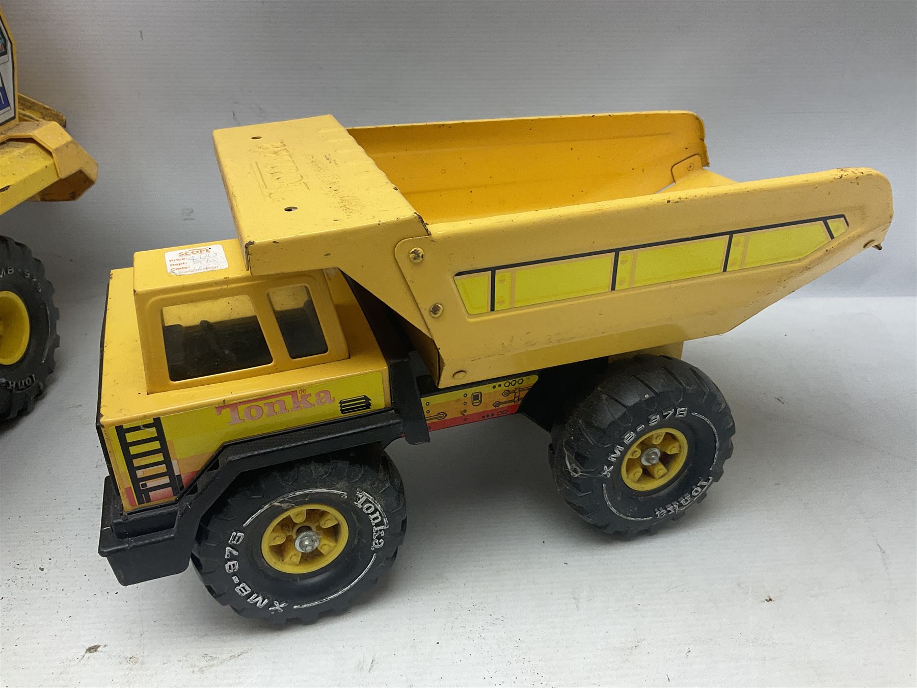 Tonka - five large scale pressed steel vehicles comprising Cement Mixer - Image 5 of 17