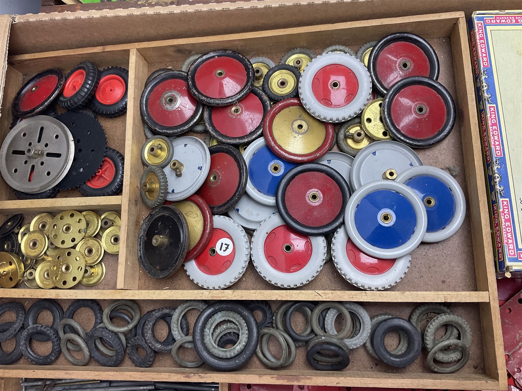 Meccano - large quantity of loose parts including various plates and strips - Image 3 of 11