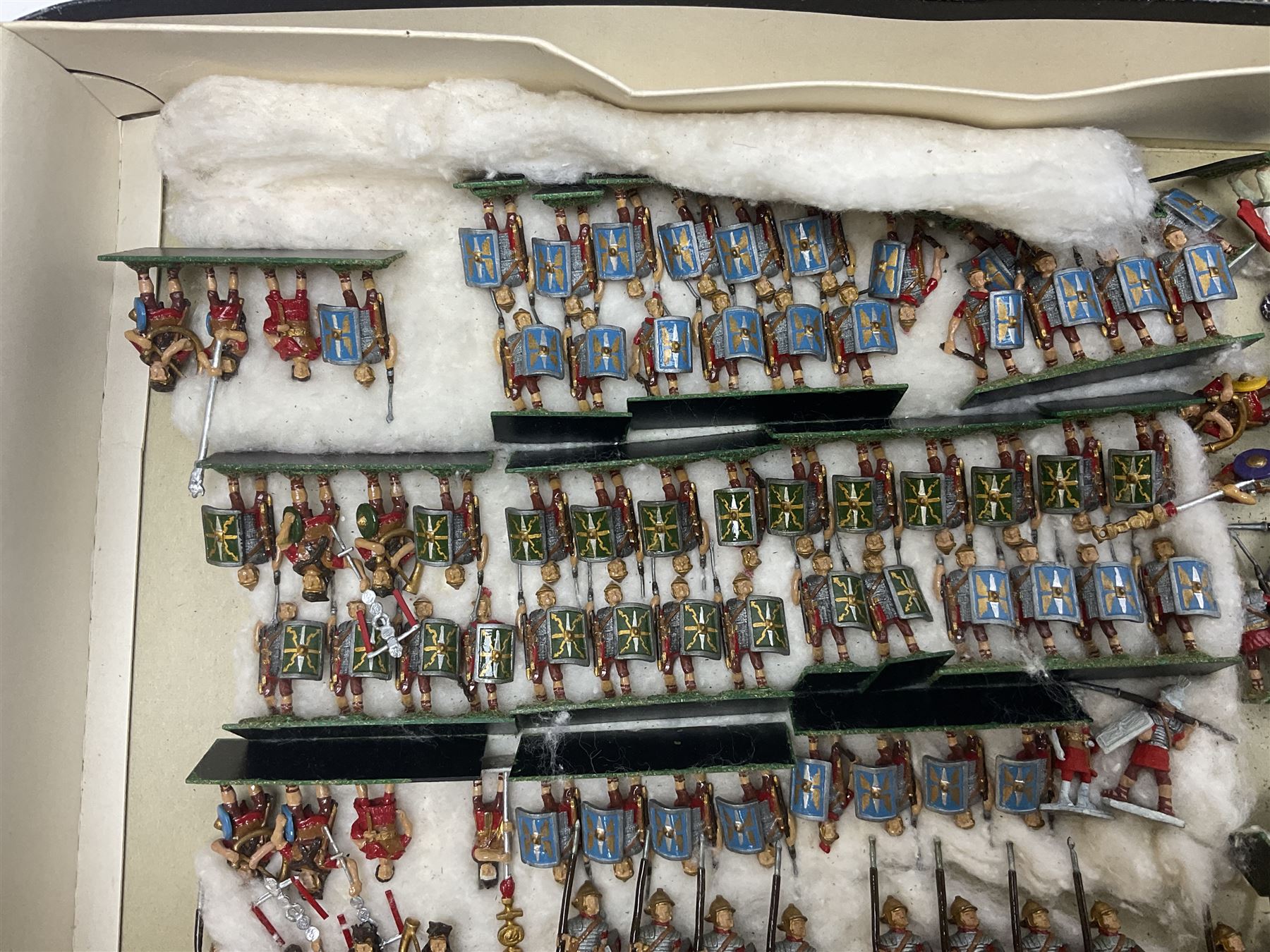 Painted metal wargame figures - over four hundred including Normans and Saxons - Image 7 of 14