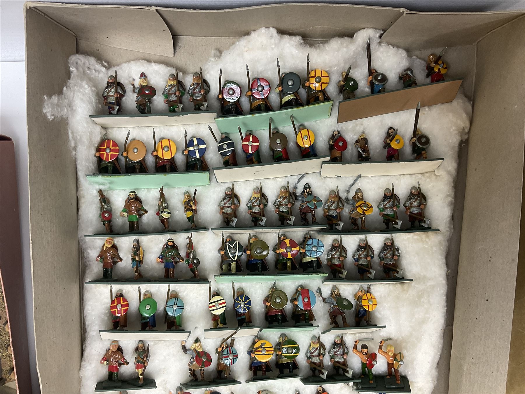 Painted metal wargame figures - over four hundred including Normans and Saxons - Image 5 of 14