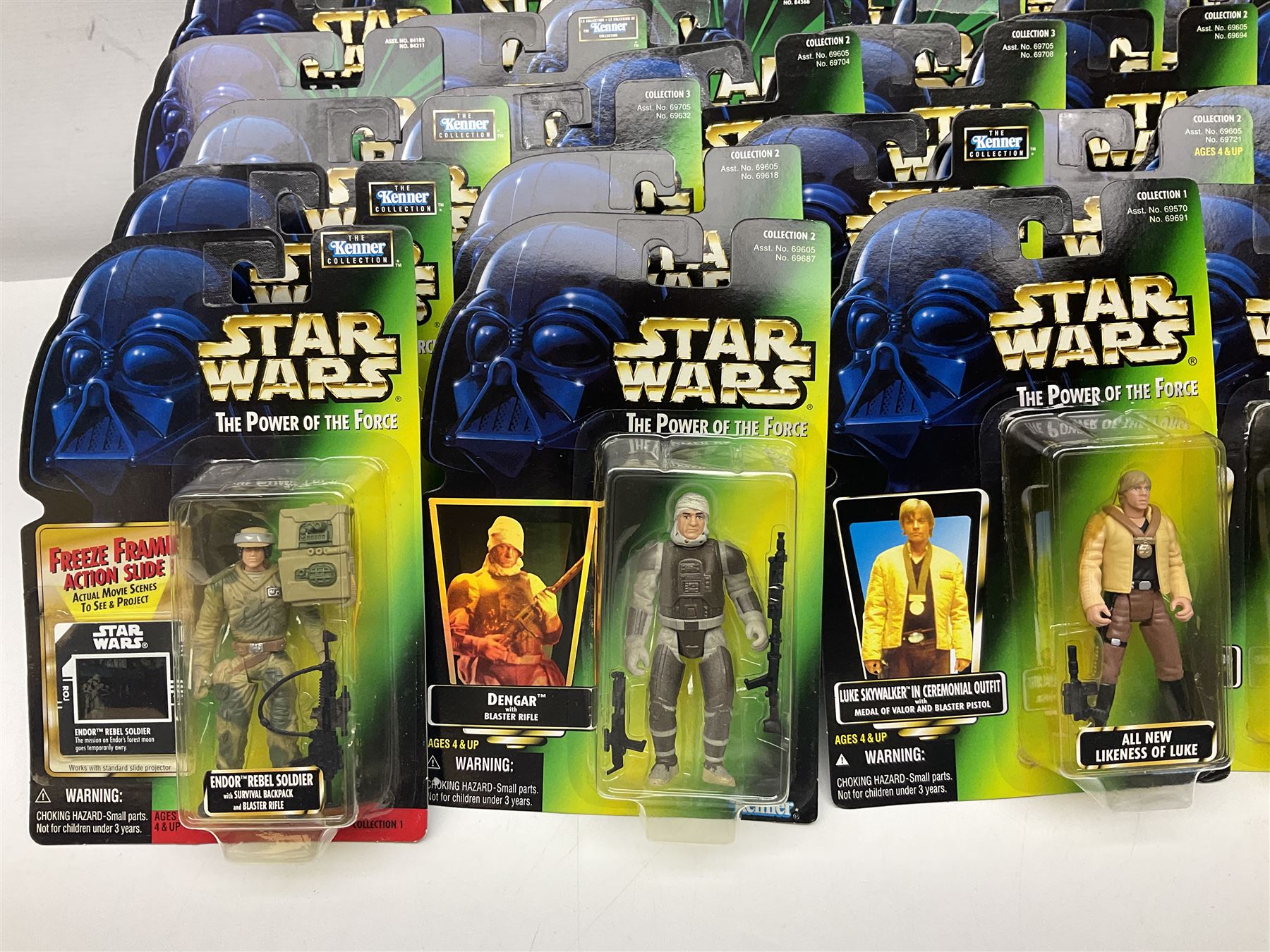Star Wars - The Power of the Force - thirty-four carded figures; all in unopened blister packs (34) - Image 4 of 13