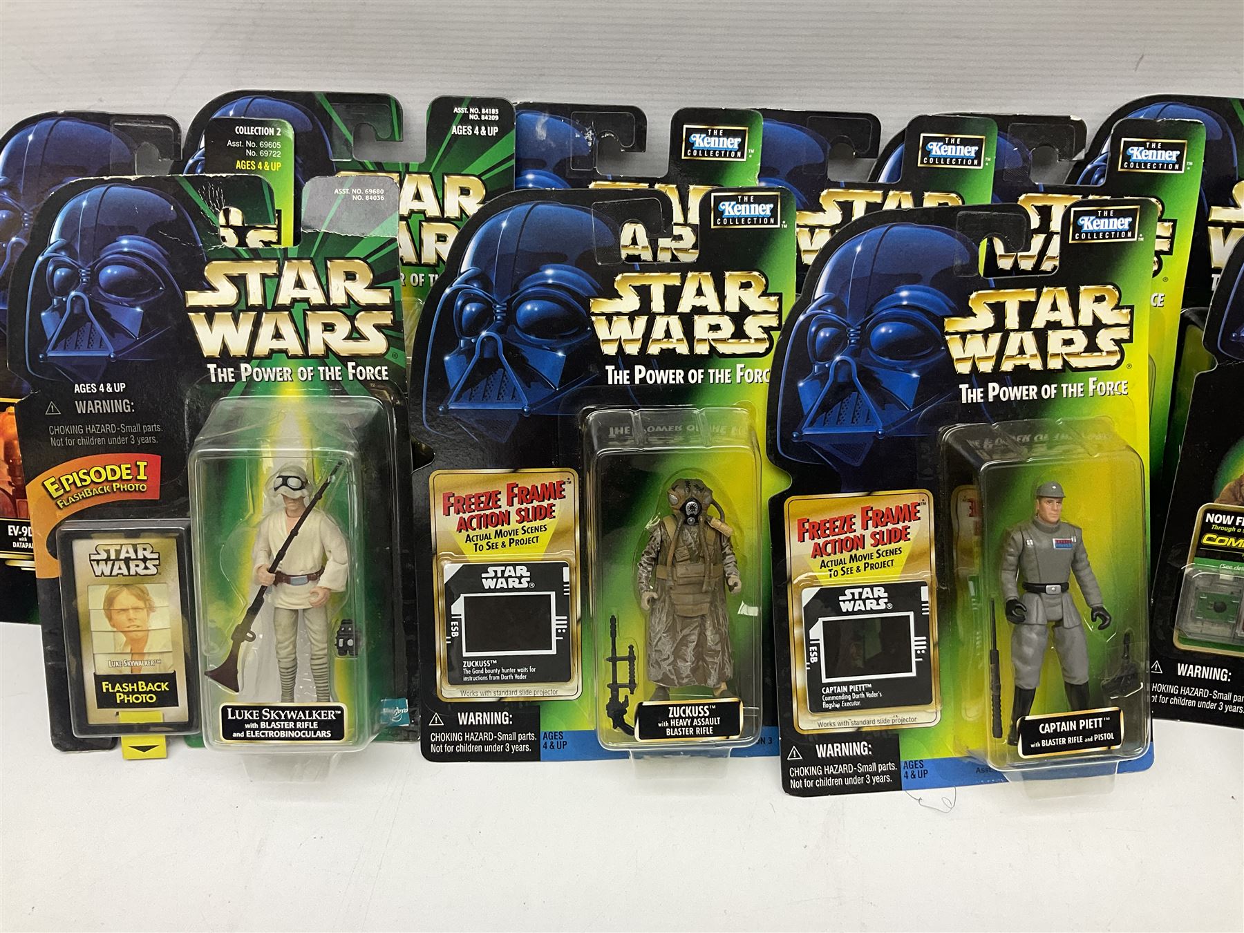 Star Wars - The Power of the Force - thirty-four carded figures; all in unopened blister packs (34) - Image 10 of 13