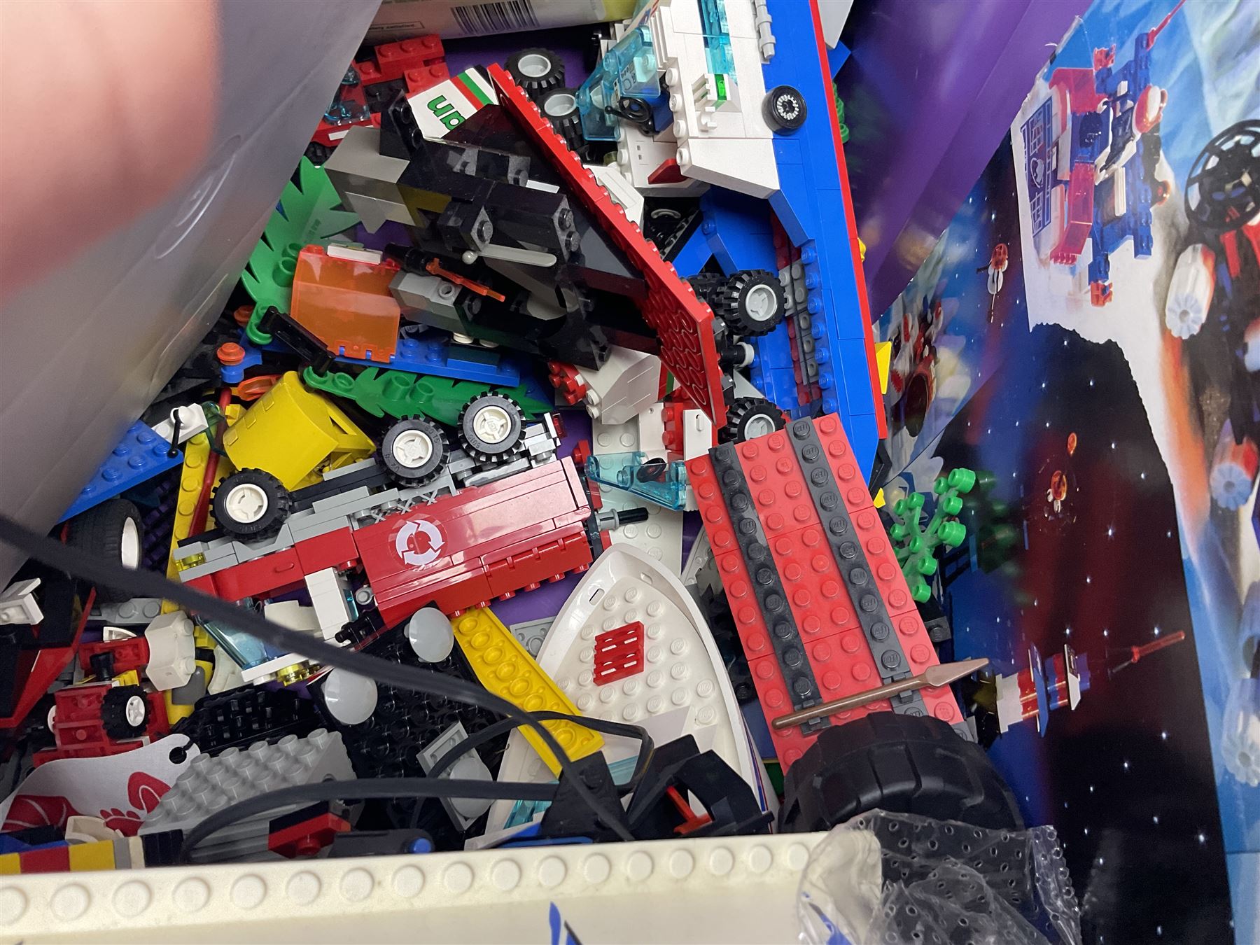 Lego - large quantity of part-built models and loose component parts including Lego Technic and Lego - Image 4 of 9