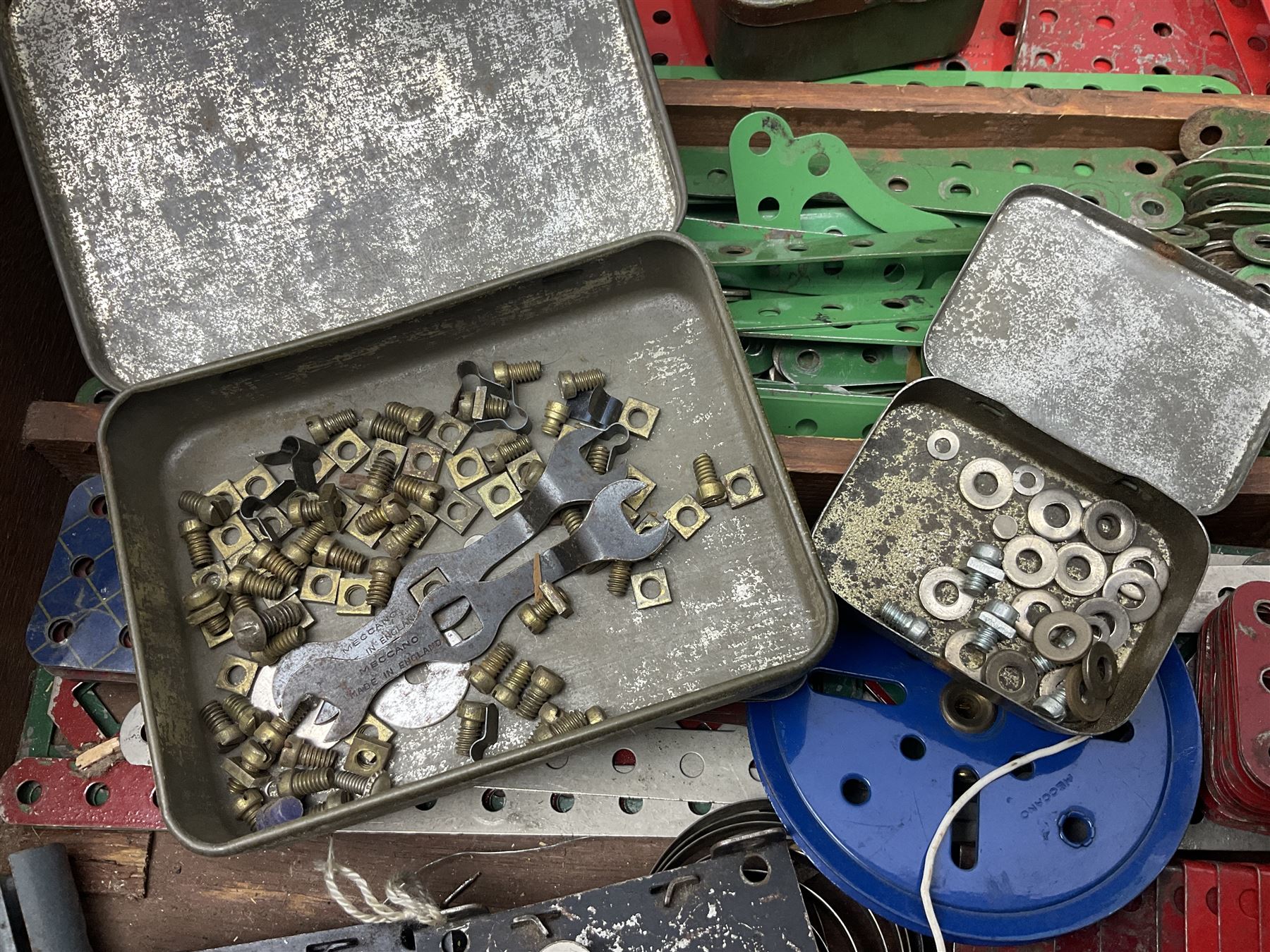 Meccano - large quantity of loose parts including various plates and strips - Image 11 of 11