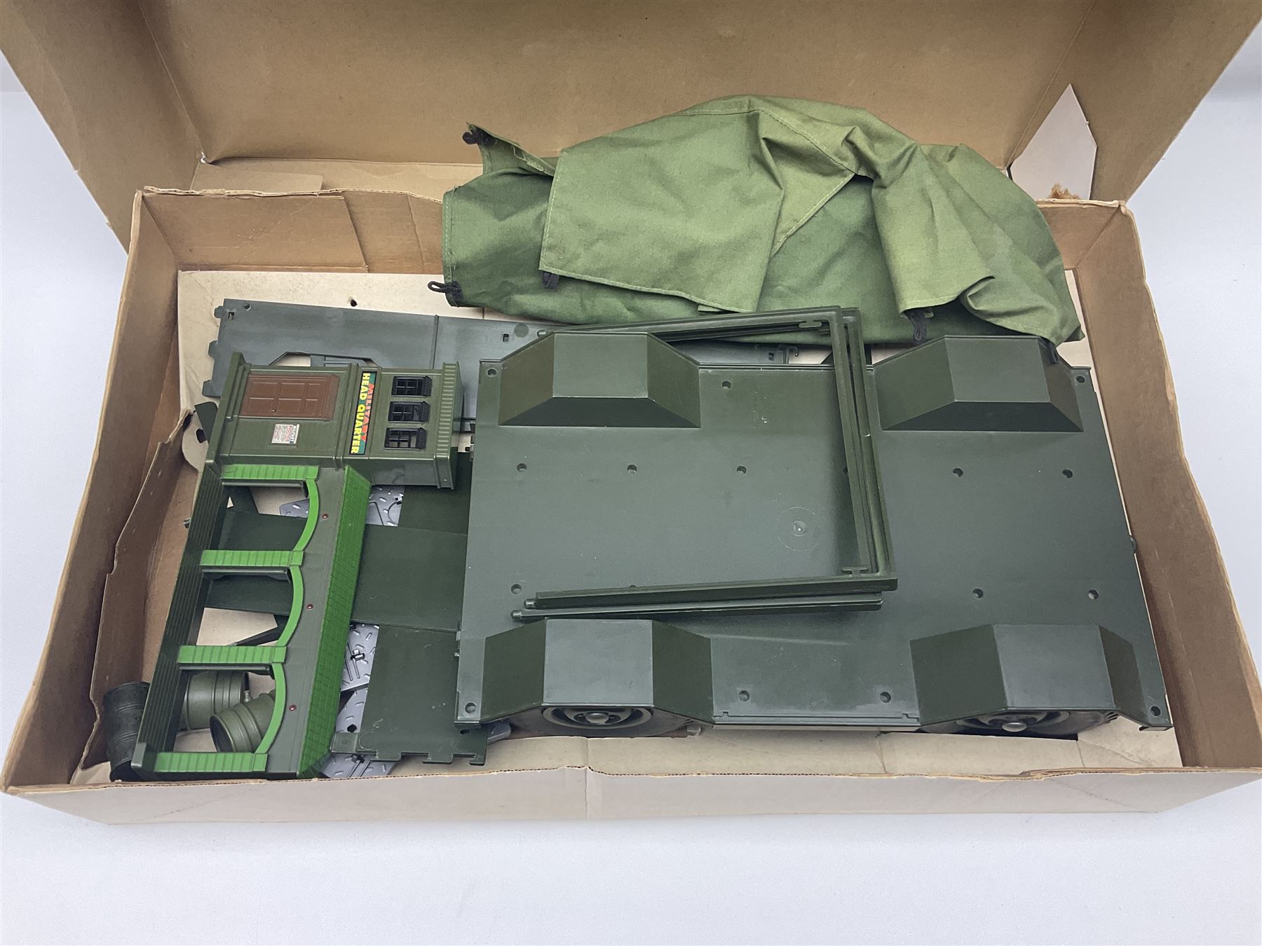 Palitoy Action Man - Trailer with drop down tailboard and easy to assemble canopy; and 105mm Light G - Image 2 of 11