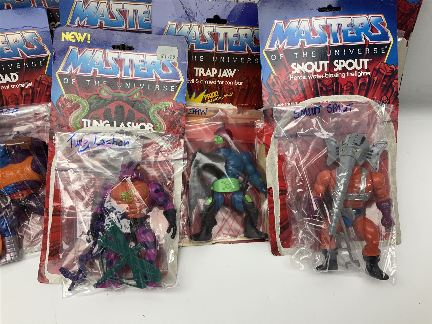 Thirty-one Masters of the Universe He-Man figures re-bagged on original backing cards; two others l - Image 14 of 19