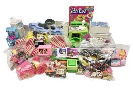 Barbie - collection of 1980s accessories including furniture and outside effects