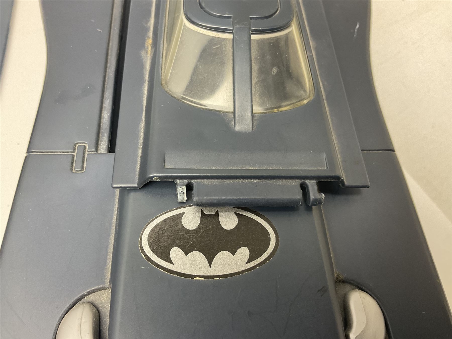 Group of early 90s Marvel/DC Comics toys; 1993 Kenner Batmobile with original Batman figure and plan - Image 3 of 22