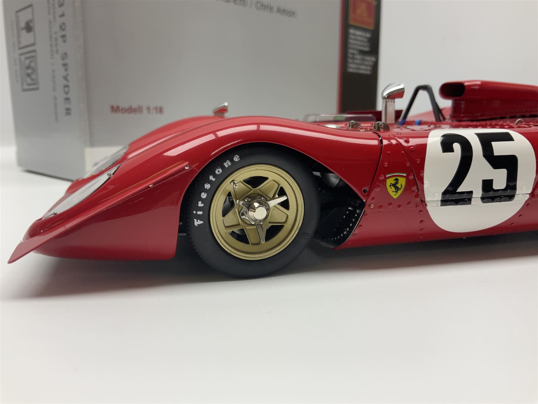 CMC 1:18 Scale Model of a Ferrari 312P Spyder 'Sebring Rennversion - Image 9 of 14