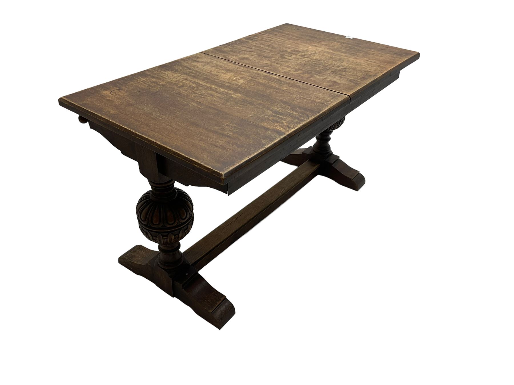 19th century oak extending dining table - Image 4 of 6