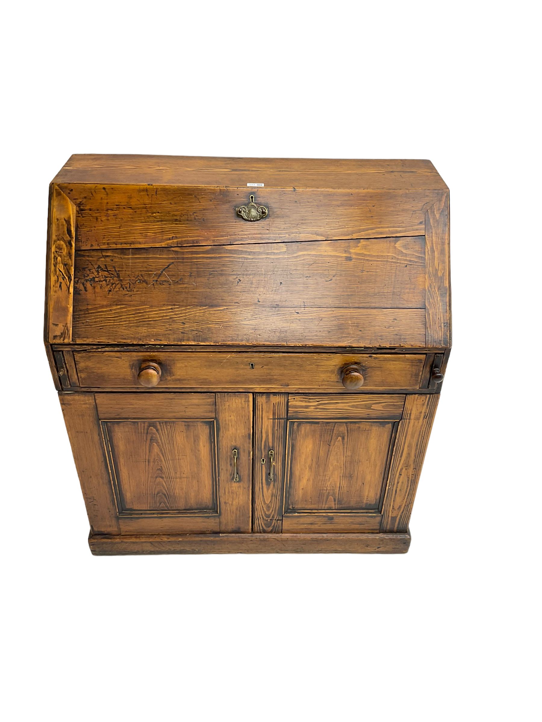 19th century waxed pine bureau - Image 2 of 7