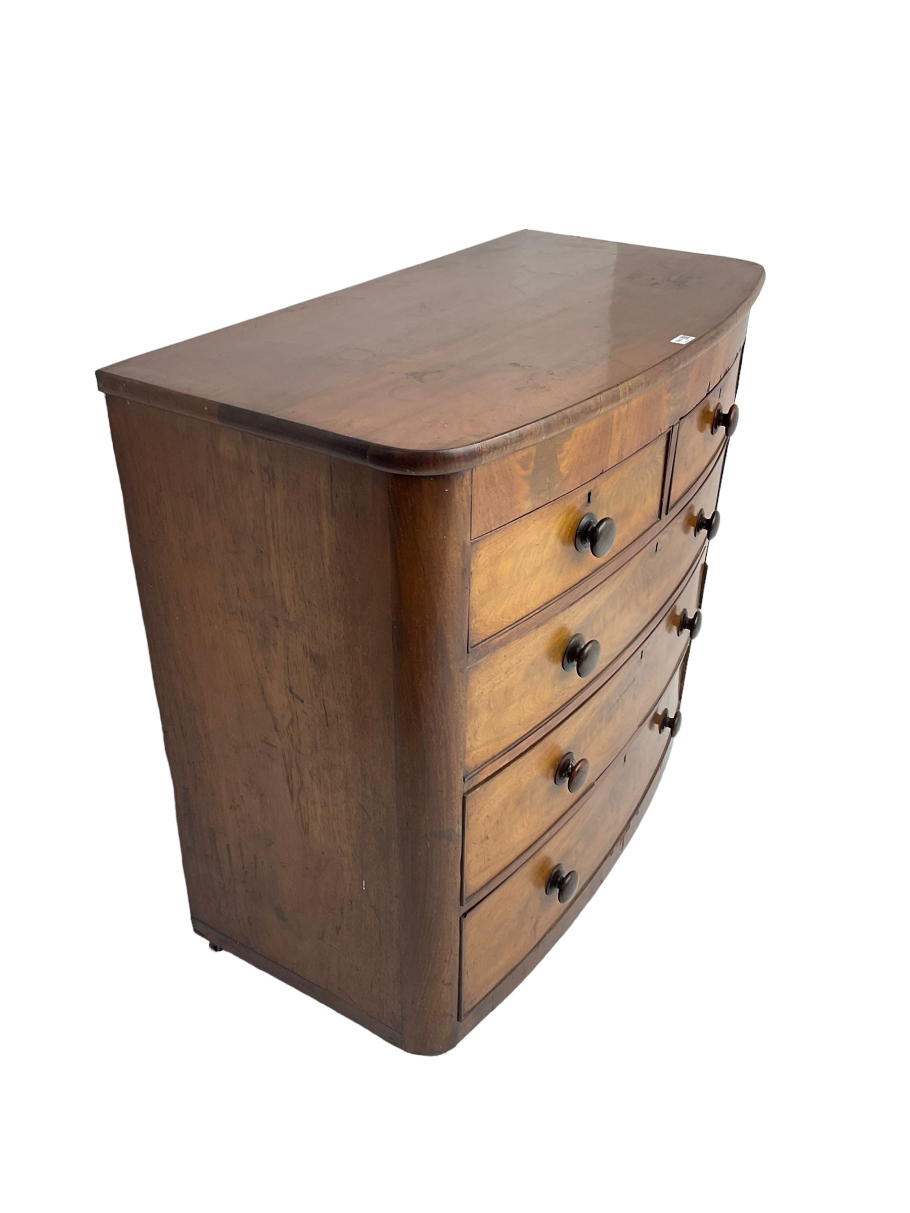 Late 19th century mahogany bow front chest - Image 5 of 7